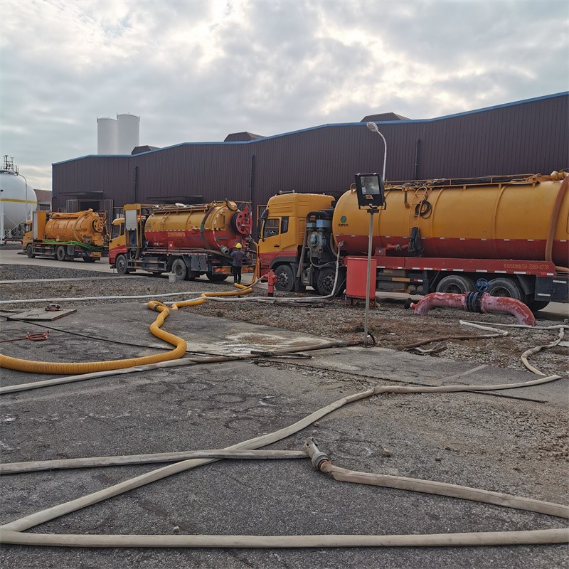 武冈污水池清理